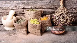 告别“僵尸脖”：解锁肩颈解放的专业按摩秘籍 封面