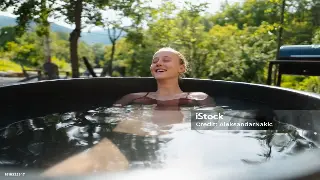 老成都的悠然慢时光：不止有按摩，更有盖碗茶的温度